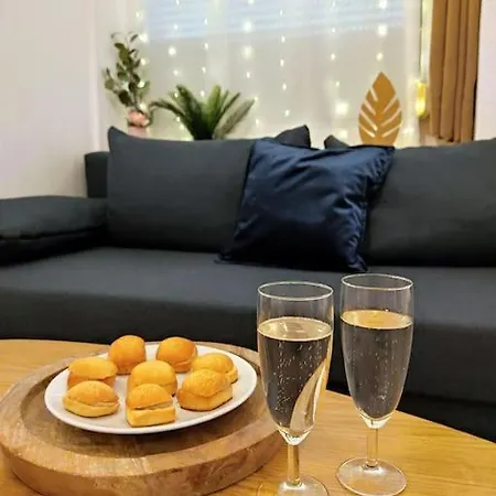 Nouveau*le Bois étoilé*balnéo*massage*détente*wifi*netflix*self-checkin